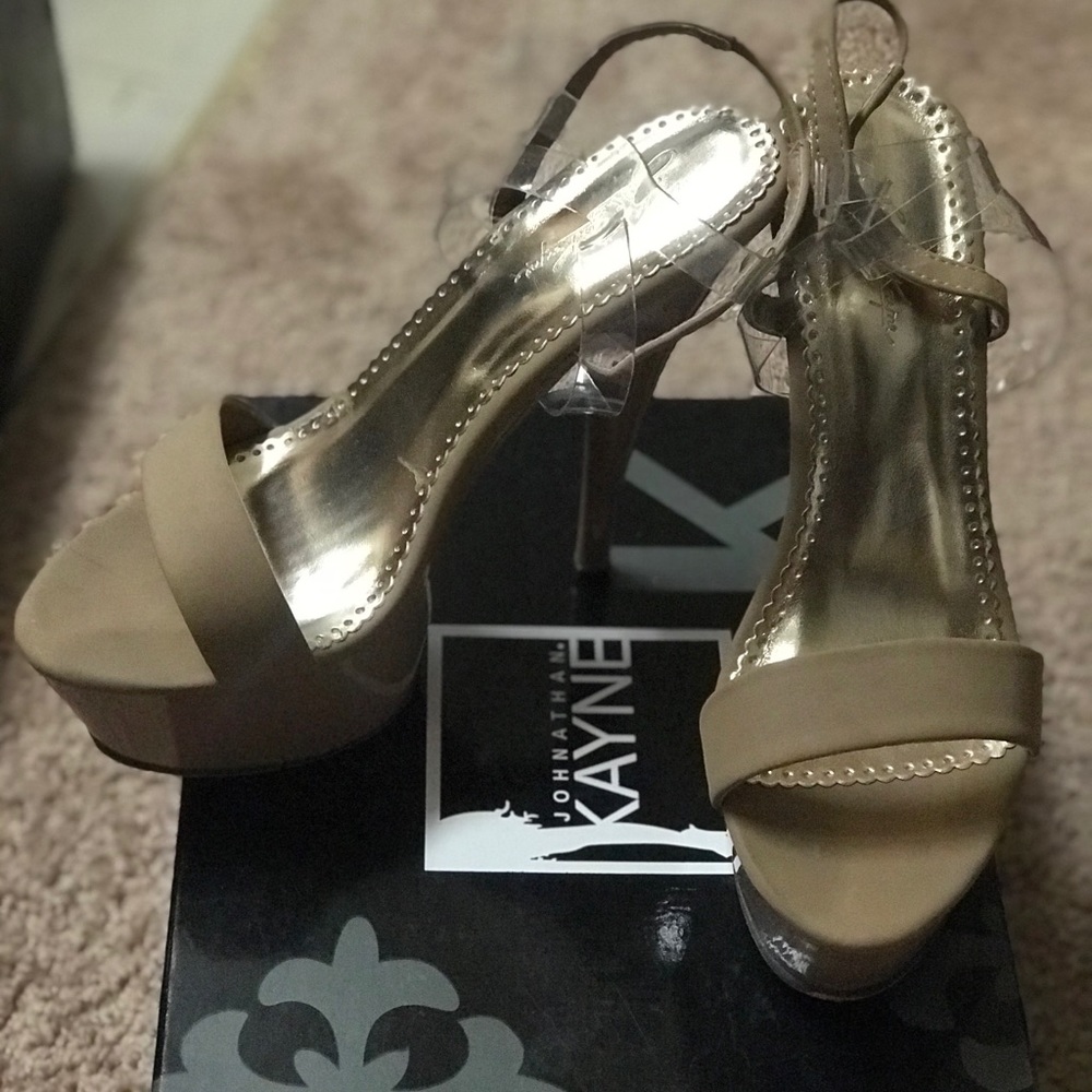 5” nude platform heels. Worn once!